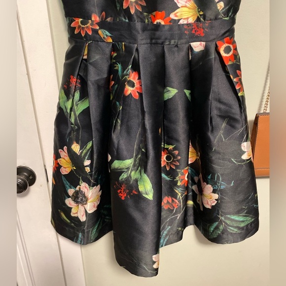 RW&CO. Black Floral Dress fit and flare with bow accent - 6 - Picture 5 of 11